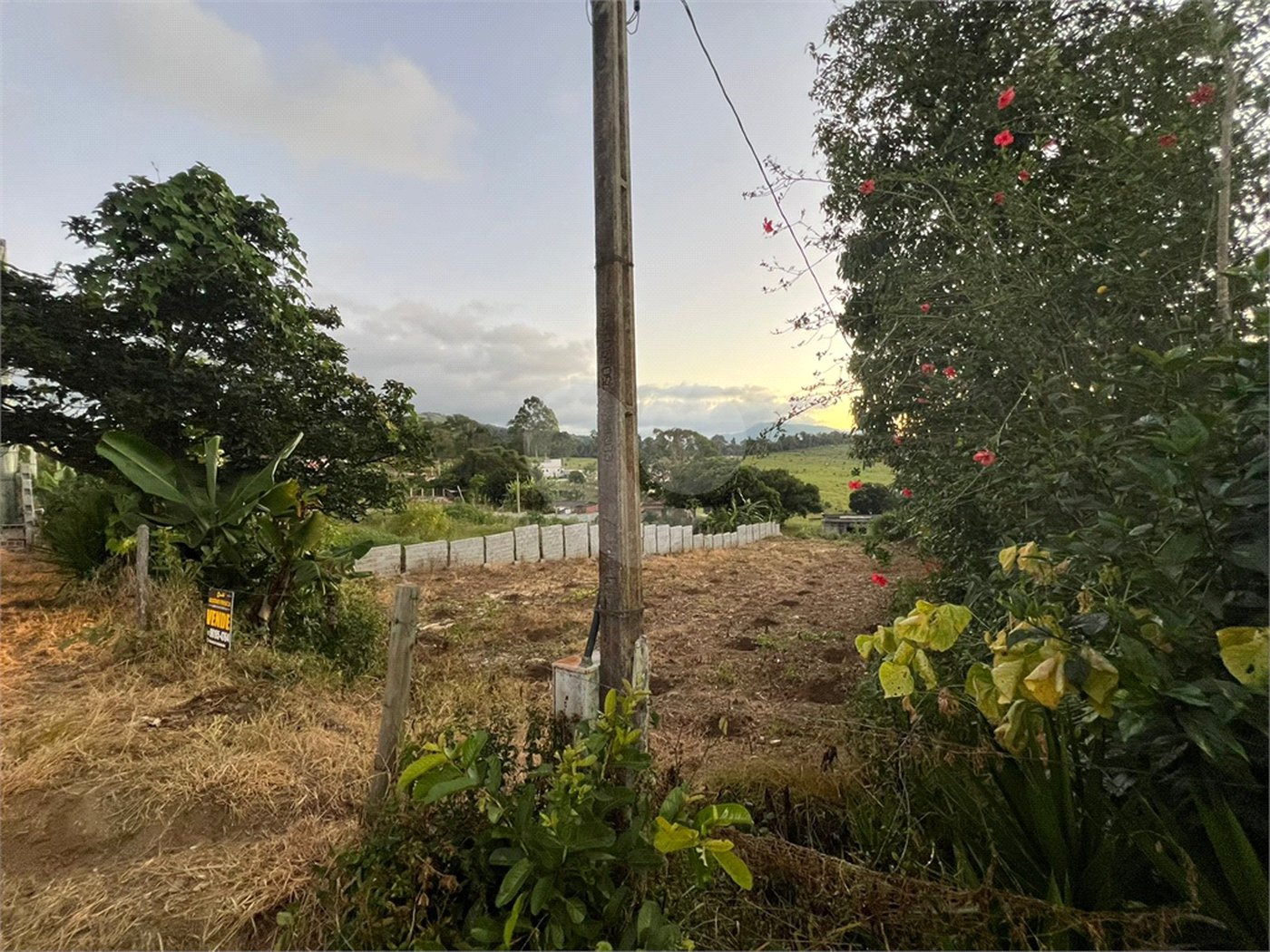 Terreno à venda no Centro, Paraibuna, SP