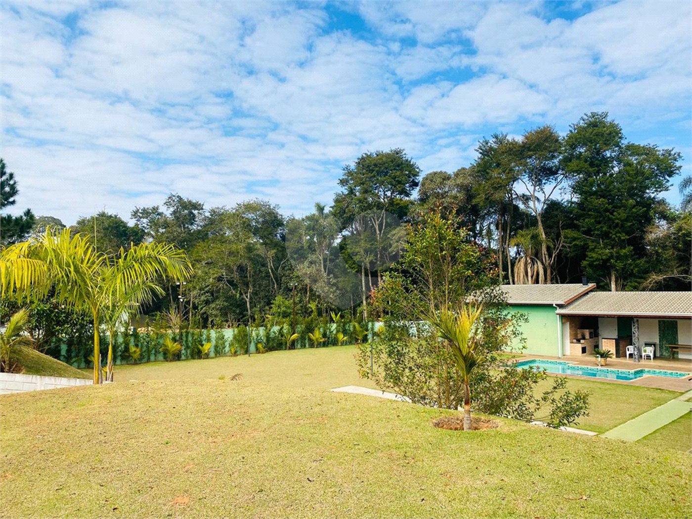 Chácara à venda com 3 suítes em Recreio Campo Verde, Ibiúna, SP