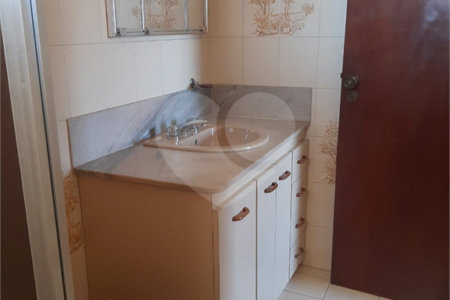 Casa à venda com 3 quartos, sendo 1 suíte, no Centro, Vinhedo, SP