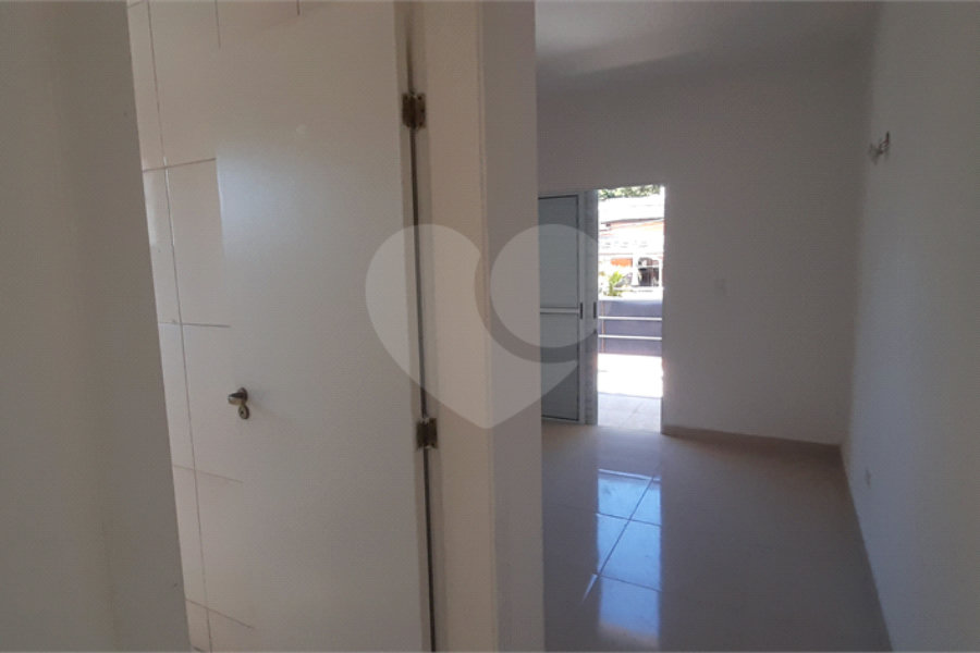 Sobrado à venda com 3 quartos, sendo 1 suíte, em Serra da Cantareira, Mairiporã, SP