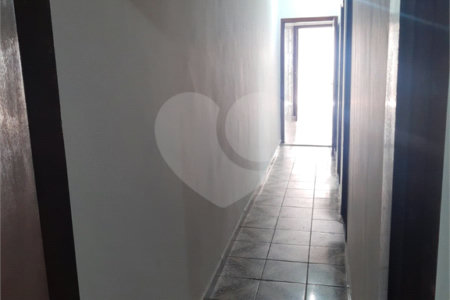 Casa à venda com 4 quartos em Lopes de Oliveira, Sorocaba, SP
