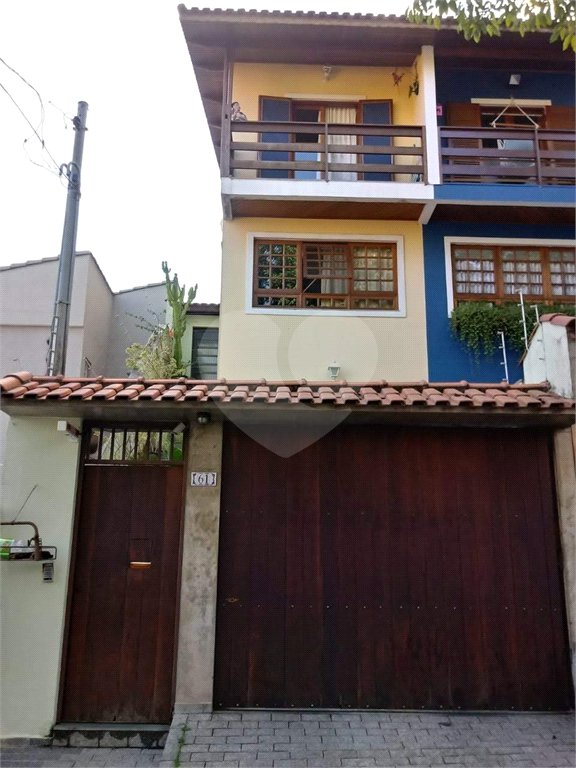 Casa à venda com 3 suítes em Horto Florestal, São Paulo, SP