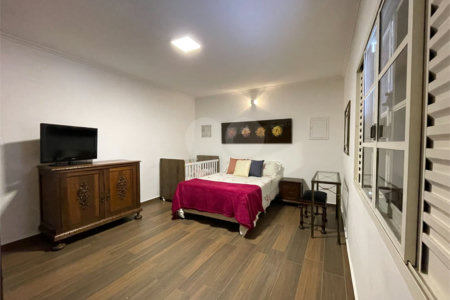 Sobrado à venda com 5 quartos, sendo 1 suíte, em Alto da Boa Vista, São Paulo, SP
