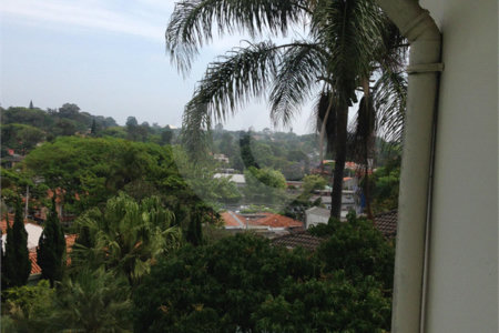 Casa à venda com 4 quartos, sendo 1 suíte,  em Jardim Petrópolis, São Paulo, SP