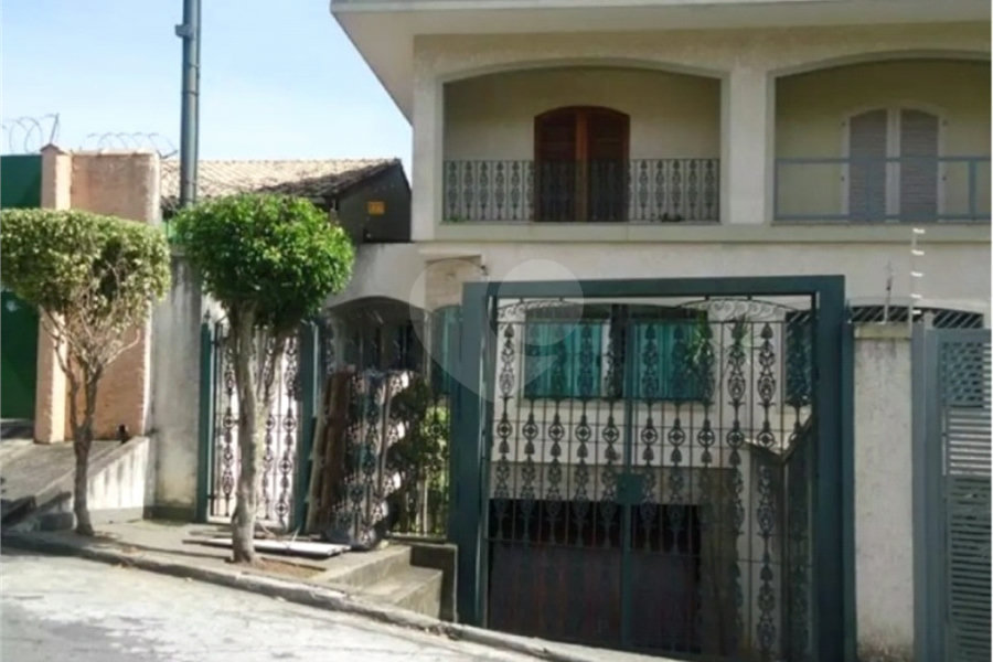 Sobrado à venda com 3 quartos, sendo 1 suíte, em Jardim Virginia Bianca, São Paulo, SP