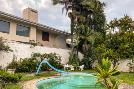 Casa à venda com 5 quartos, sendo 3 suítes, em Brooklin, São Paulo, SP