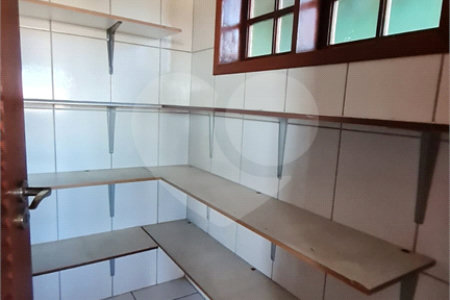 Casa à venda com 5 quartos em Ivoturucaia, Jundiaí, SP