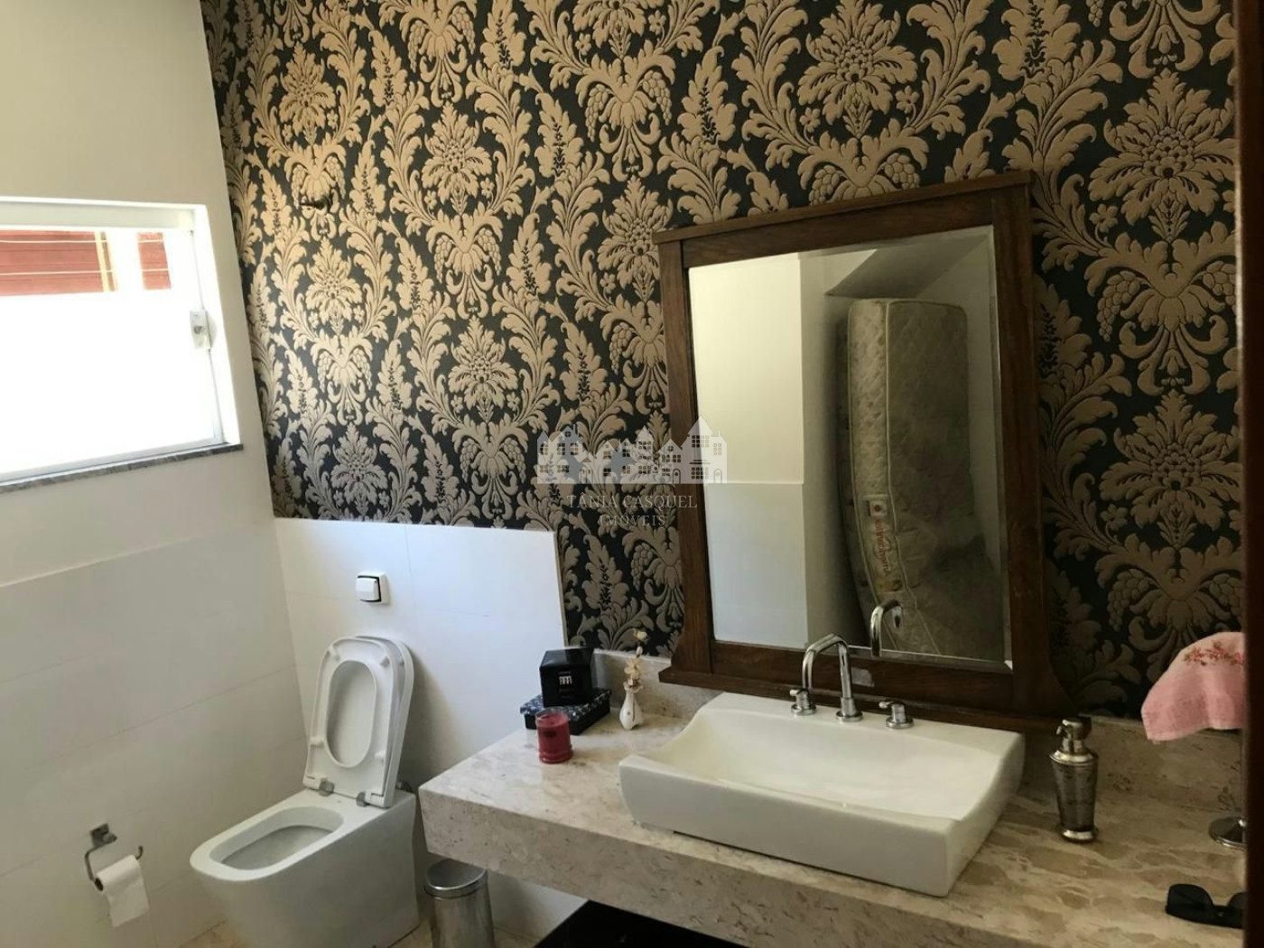 Casa à venda com 5 quartos, sendo 3 suítes, em Loteamento Jardim Morumbi, Atibaia, SP
