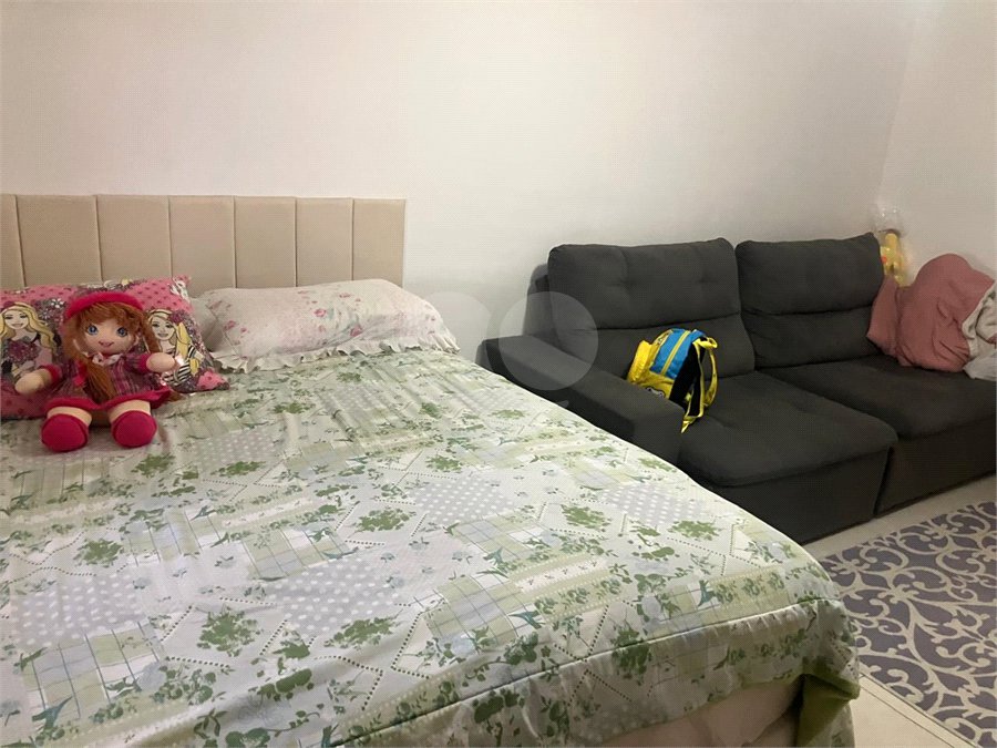 Casa Térrea à venda com 3 quartos em Vila Nivi, São Paulo, SP