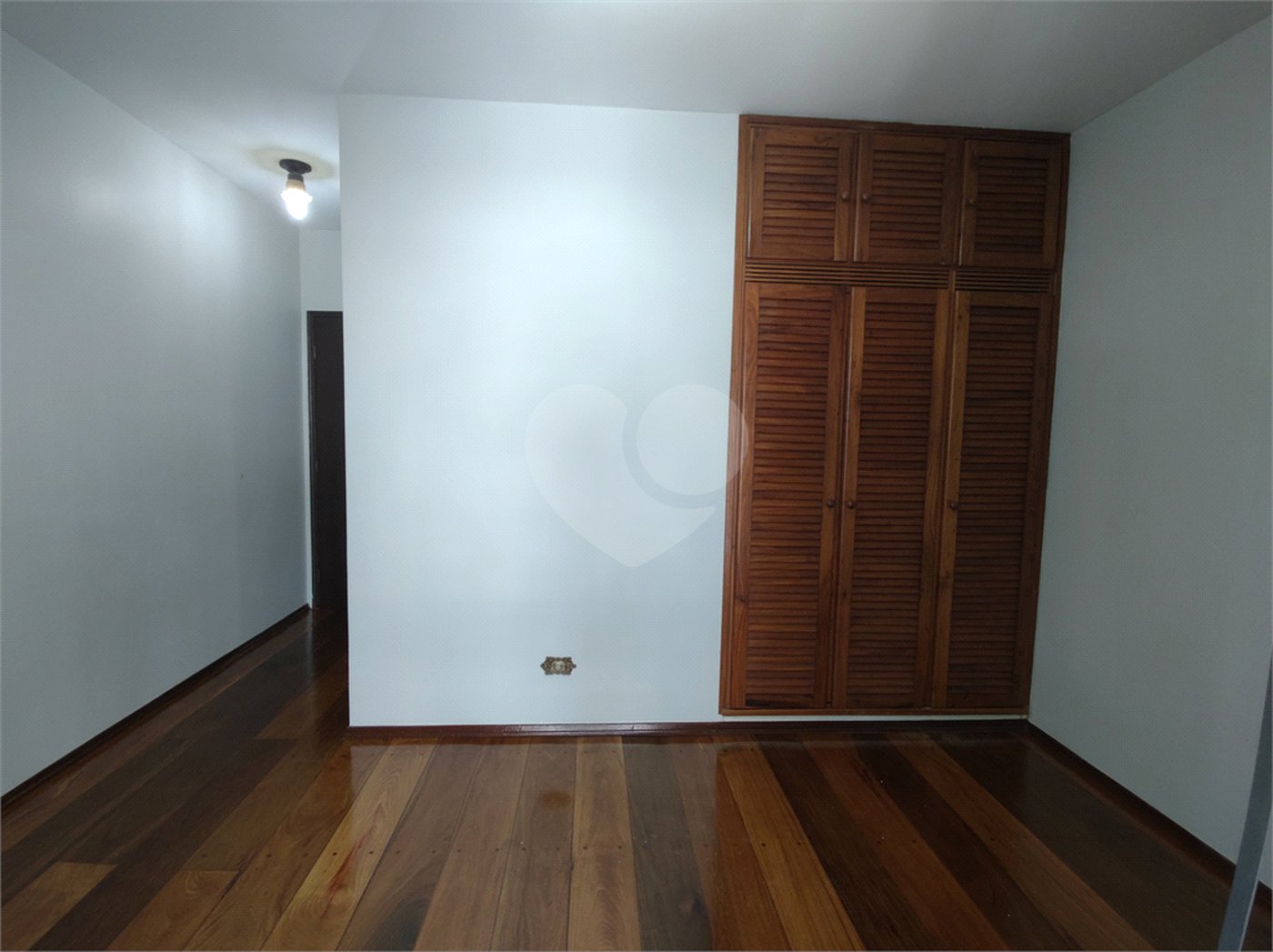 Sobrado à venda com 3 quartos, sendo 1 suíte, em Campo Grande, São Paulo, SP