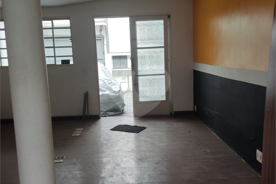Sobrado à venda ou para alugar com 2 quartos, sendo 1 suíte, em Parada Inglesa, São Paulo, SP