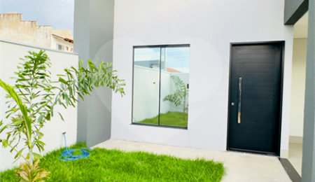 Casa à venda com 3 quartos, sendo 1 suíte,  em Jardim das Palmeiras, Cuiabá, MT