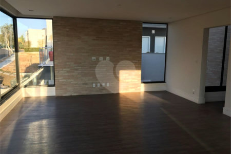 Casa à venda com 6 quartos, sendo 3 suítes, no condomínio Jardim Vila Paradiso, Indaiatuba - SP