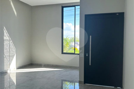 Casa à venda com 3 quartos, sendo 1 suíte, no condomínio Lagos D´icaraí, Salto - SP