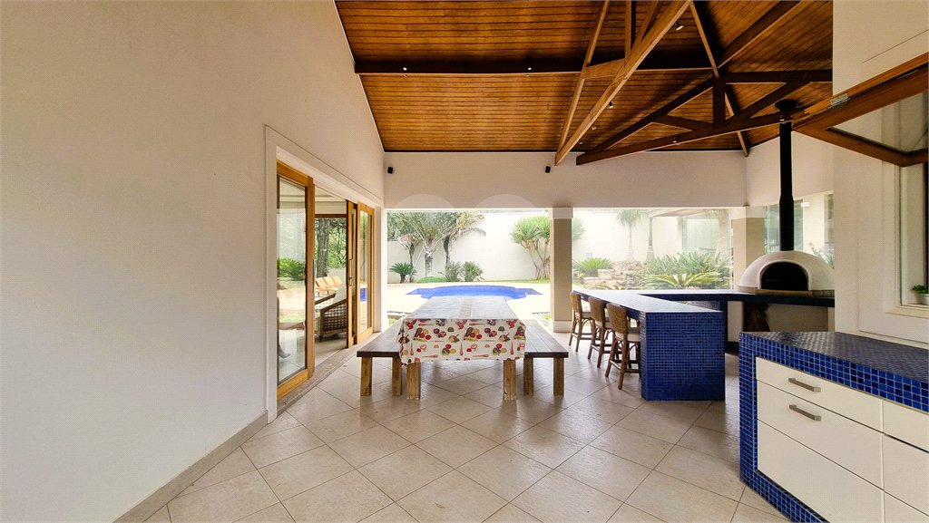 Casa à venda ou para alugar com 5 suítes em Serra da Cantareira, Mairiporã, SP
