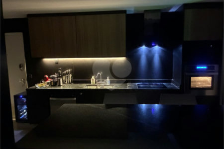 Apartamento à venda com 4 quartos, sendo 3 suítes, em Vila Andrade, São Paulo, SP