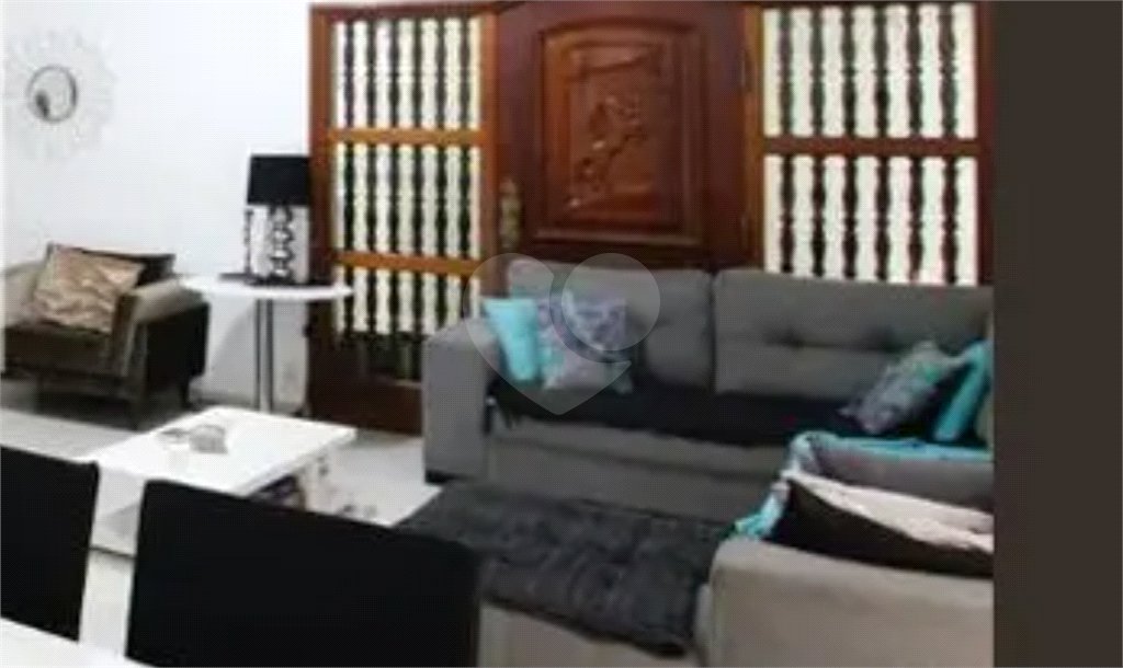 Casa à venda com 4 quartos, sendo 1 suíte, em Vila Guilherme, São Paulo, SP