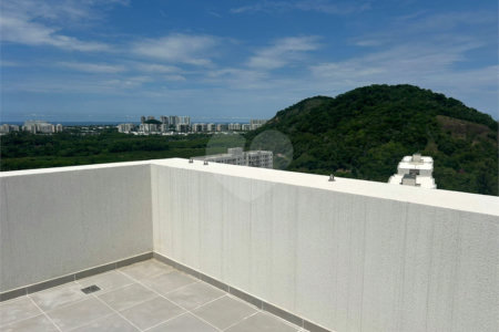 Cobertura à venda com 3 quartos, sendo 1 suíte, em Jacarepaguá, Rio de Janeiro, RJ