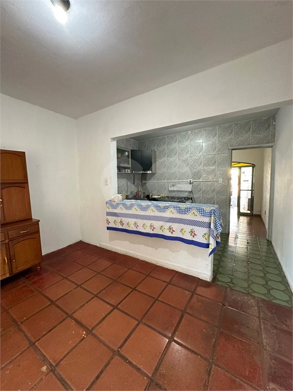 Casa à venda com 4 quartos, sendo 1 suíte,  em Jardim Estoril, Ponta Porã, MS