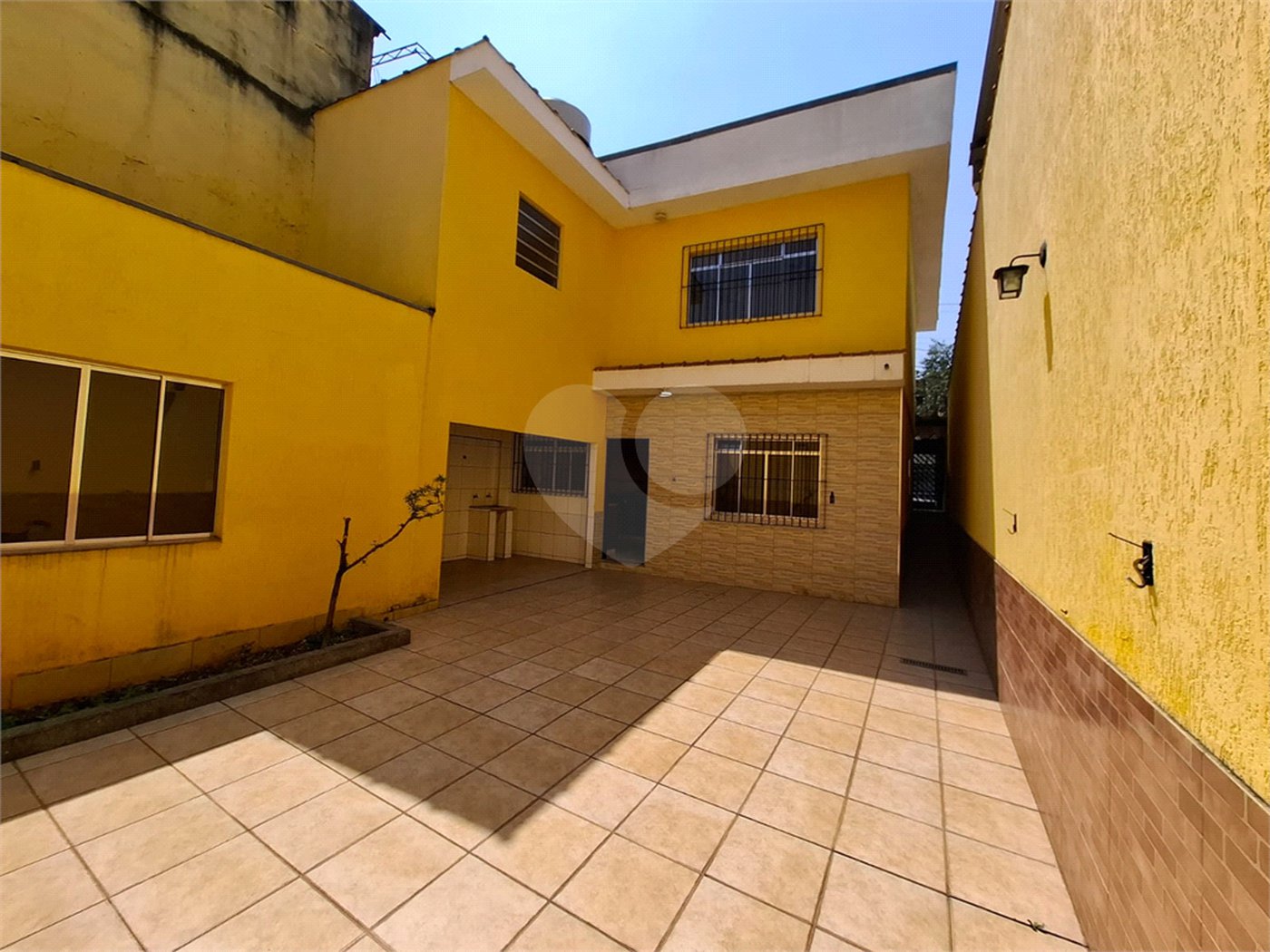 Sobrado à venda com 3 quartos no Brasilândia, São Paulo, SP