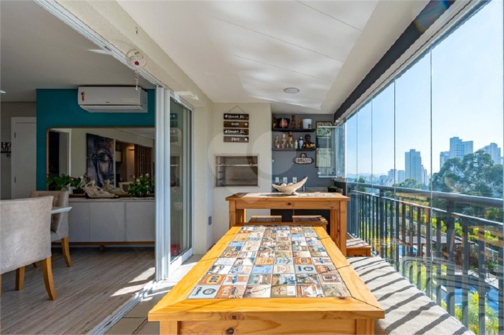 Apartamento à venda com 3 suítes em Jardim Caboré, São Paulo, SP
