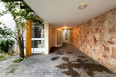 Casa à venda com 3 quartos, sendo 1 suíte, no condomínio Barão do Triunfo, São Paulo - SP