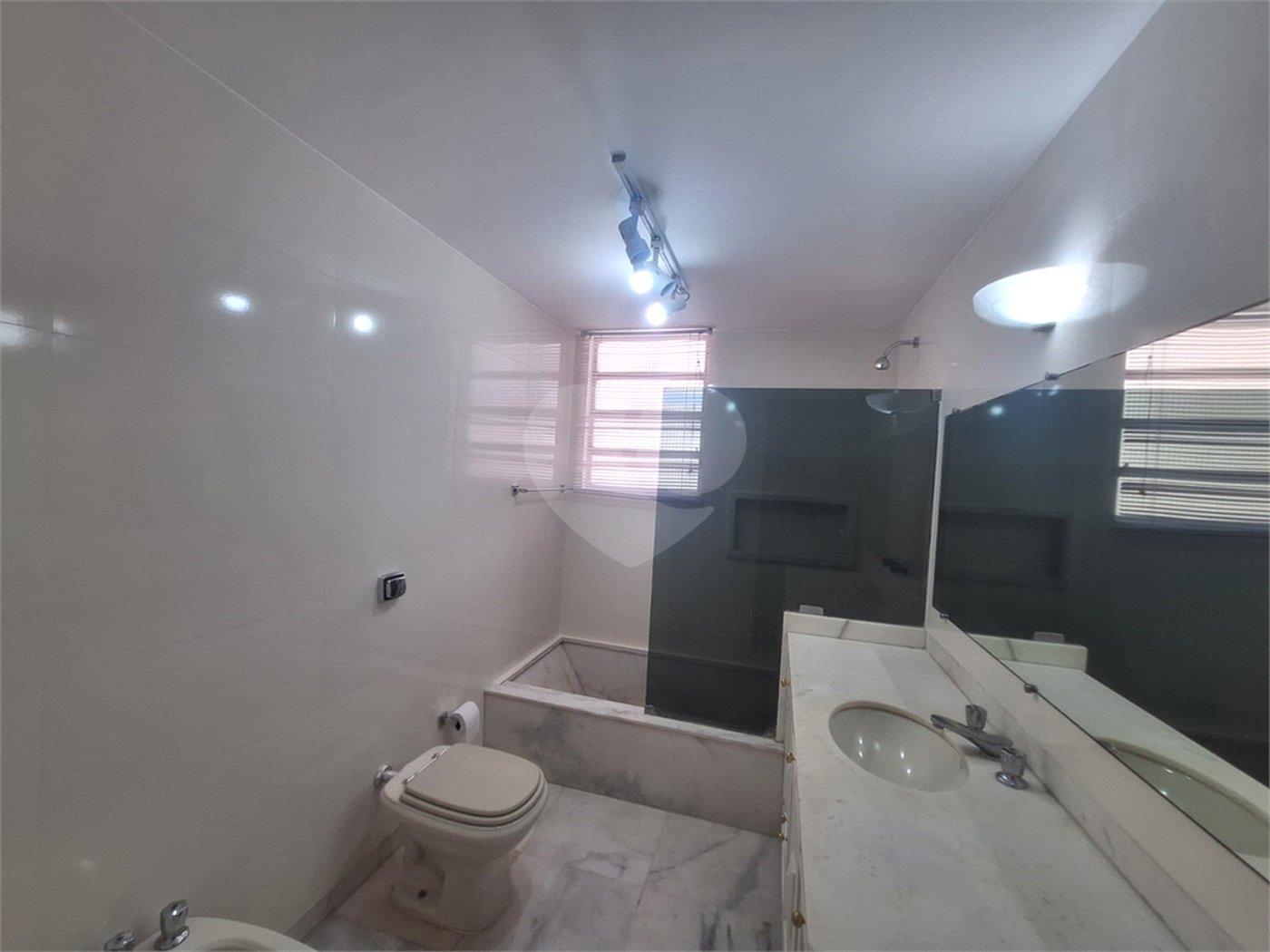 Apartamento à venda com 3 quartos, sendo 1 suíte, em Tijuca, Rio de Janeiro, RJ