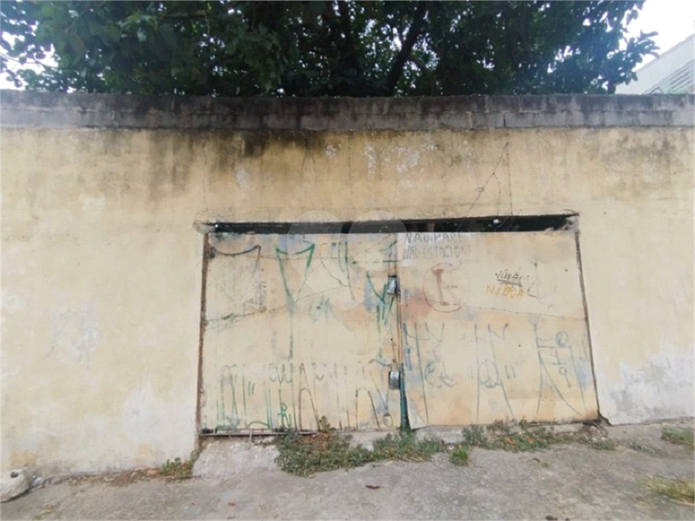Terreno à venda em Vila Carmosina, São Paulo, SP
