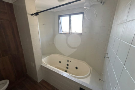 Apartamento à venda ou para alugar com 1 suíte em Vila Suzana, São Paulo, SP