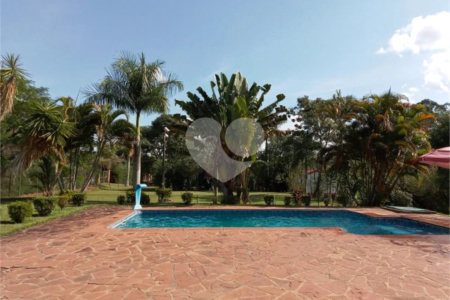 Chácara à venda com 4 quartos, sendo 3 suítes,  em Tupy, Itapetininga, SP