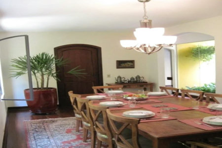 Casa à venda com 4 quartos, sendo 2 suítes, em Jardim Leonor, São Paulo, SP