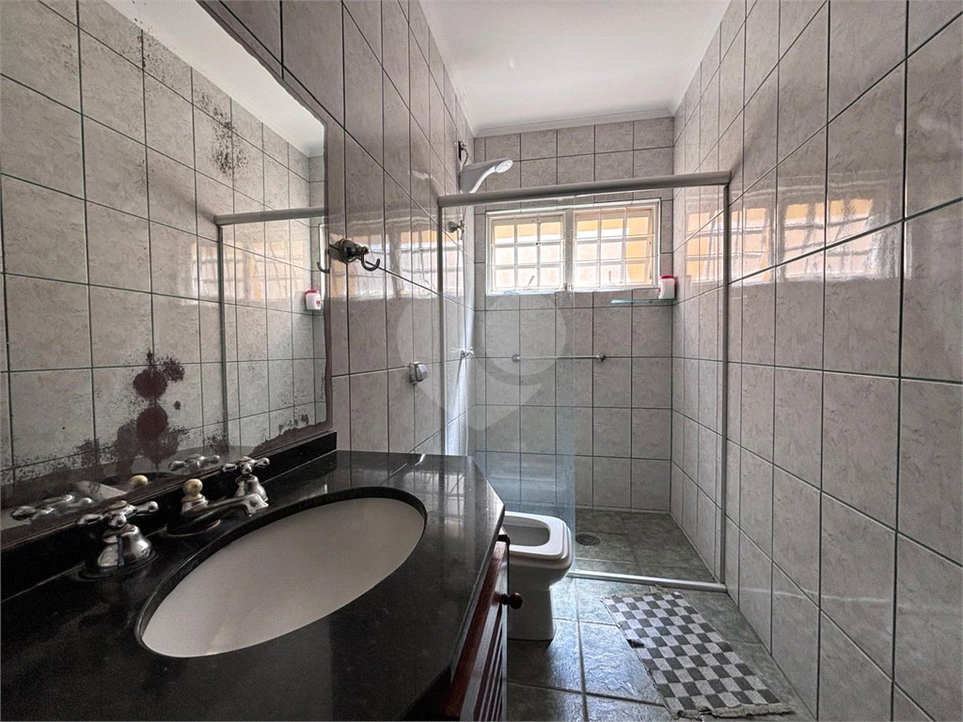Casa à venda com 5 quartos, sendo 2 suítes,  em Jardim Maristela, Atibaia, SP