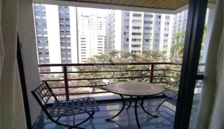 Flat à venda com 1 quarto em Moema, São Paulo, SP