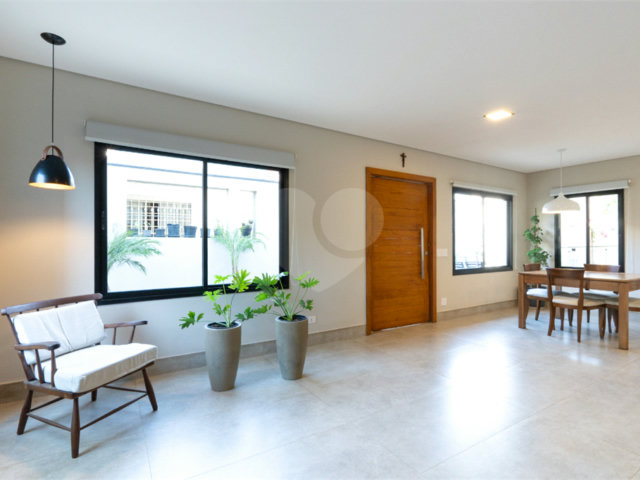 Casa de Vila à venda com 3 suítes em Brooklin, São Paulo, SP