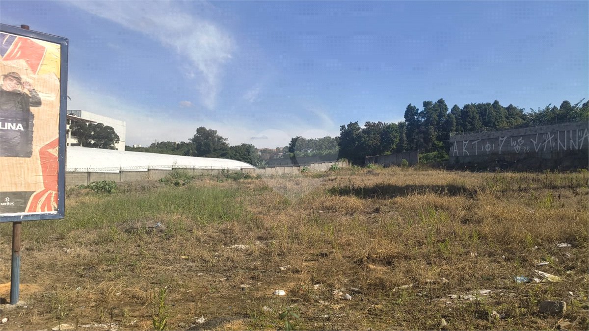 Terreno à venda em Itavuvu, Sorocaba, SP