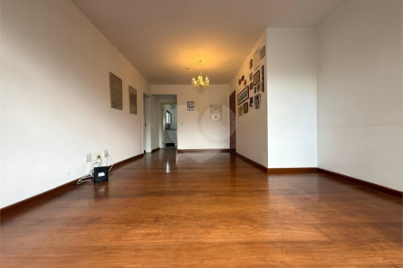 Apartamento à venda com 3 quartos, sendo 1 suíte, em Vila Paulicéia, São Paulo, SP