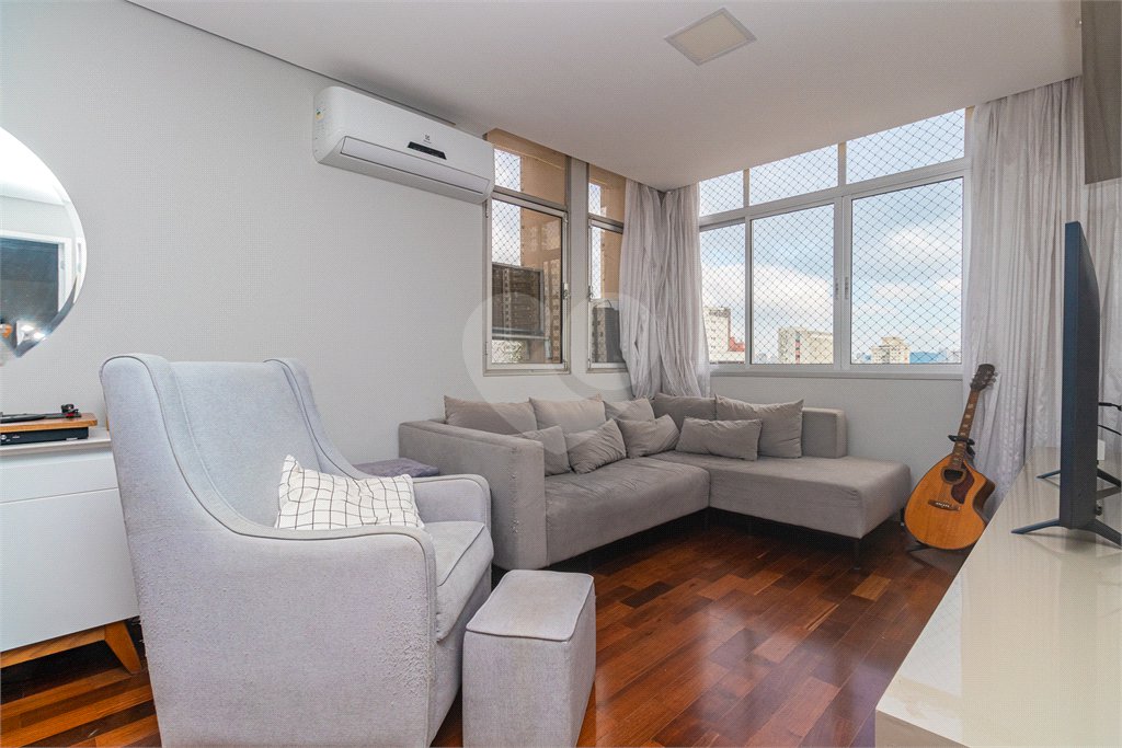 Apartamento à venda com 3 quartos, sendo 1 suíte, em Alto da Boa Vista, São Paulo, SP
