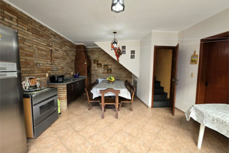 Sobrado à venda com 4 quartos, sendo 1 suíte,  em Vila Jaguara, São Paulo, SP