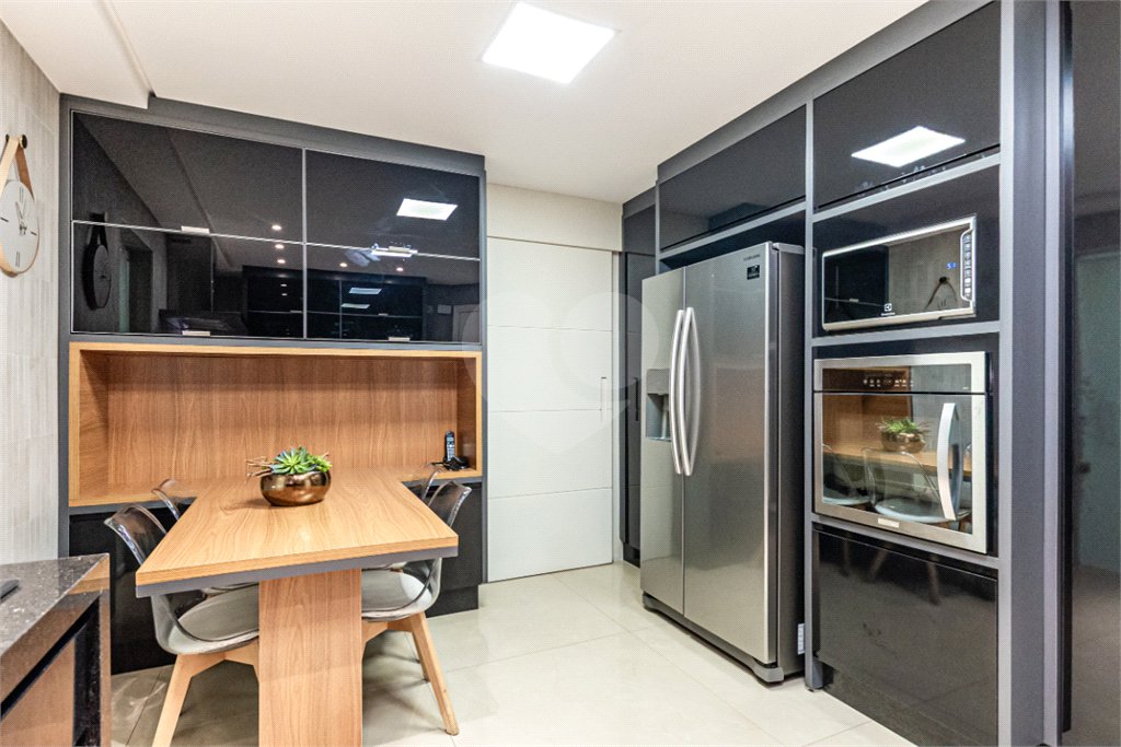 Apartamento à venda com 3 suítes em Brooklin, São Paulo, SP