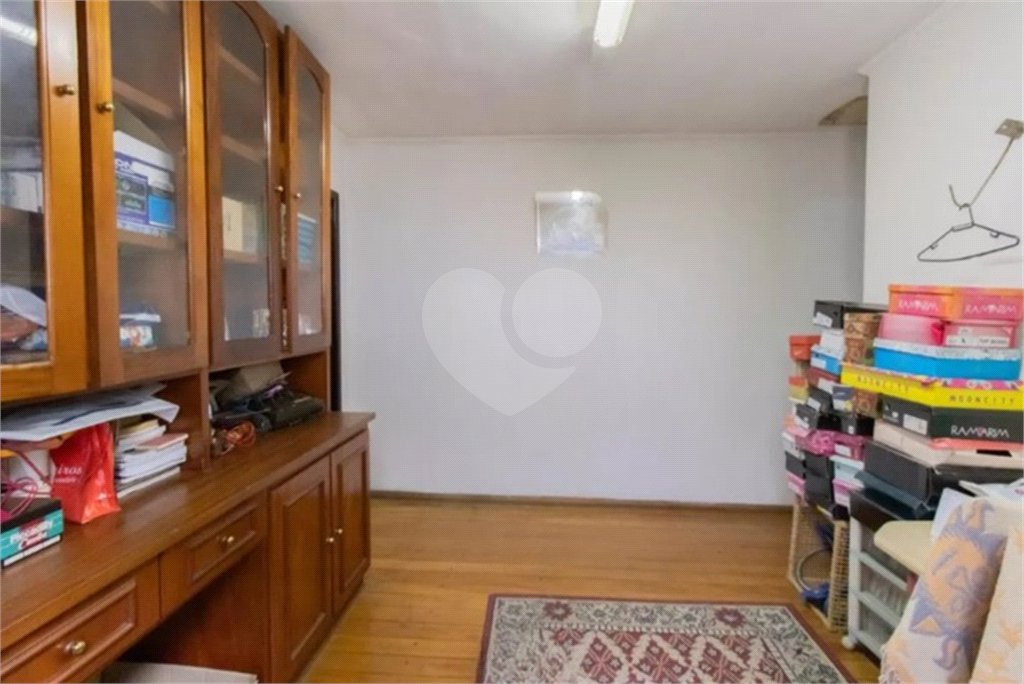 Casa à venda com 3 quartos, sendo 2 suítes,  em Jardim Santa Mena, Guarulhos, SP