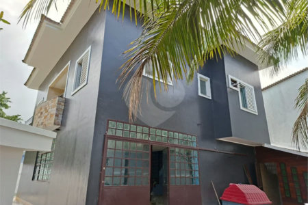 Casa à venda com 3 quartos, sendo 1 suíte, em Vargem Pequena, Rio de Janeiro, RJ