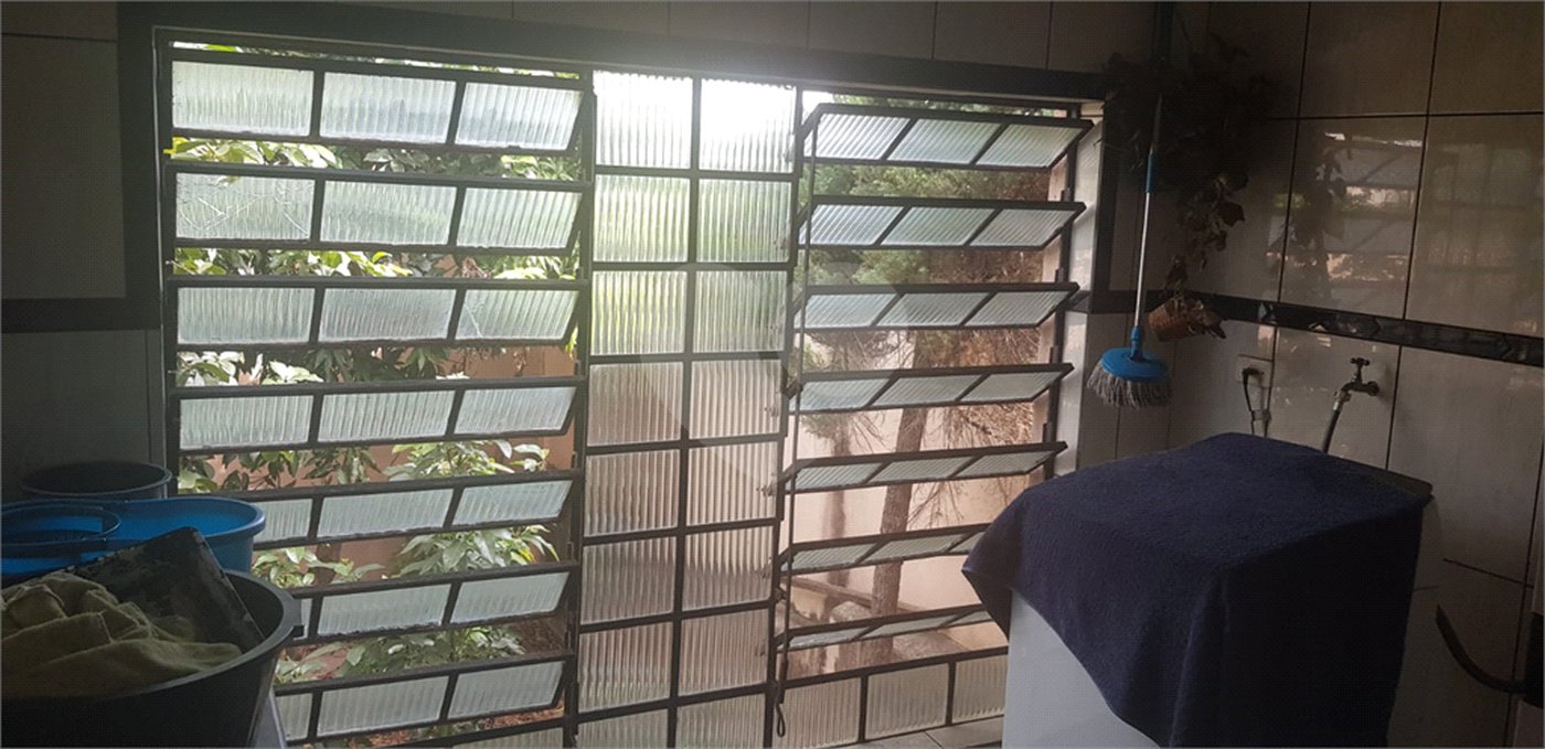 Sobrado à venda com 3 quartos, sendo 1 suíte, em Vila Nova Cachoeirinha, São Paulo, SP