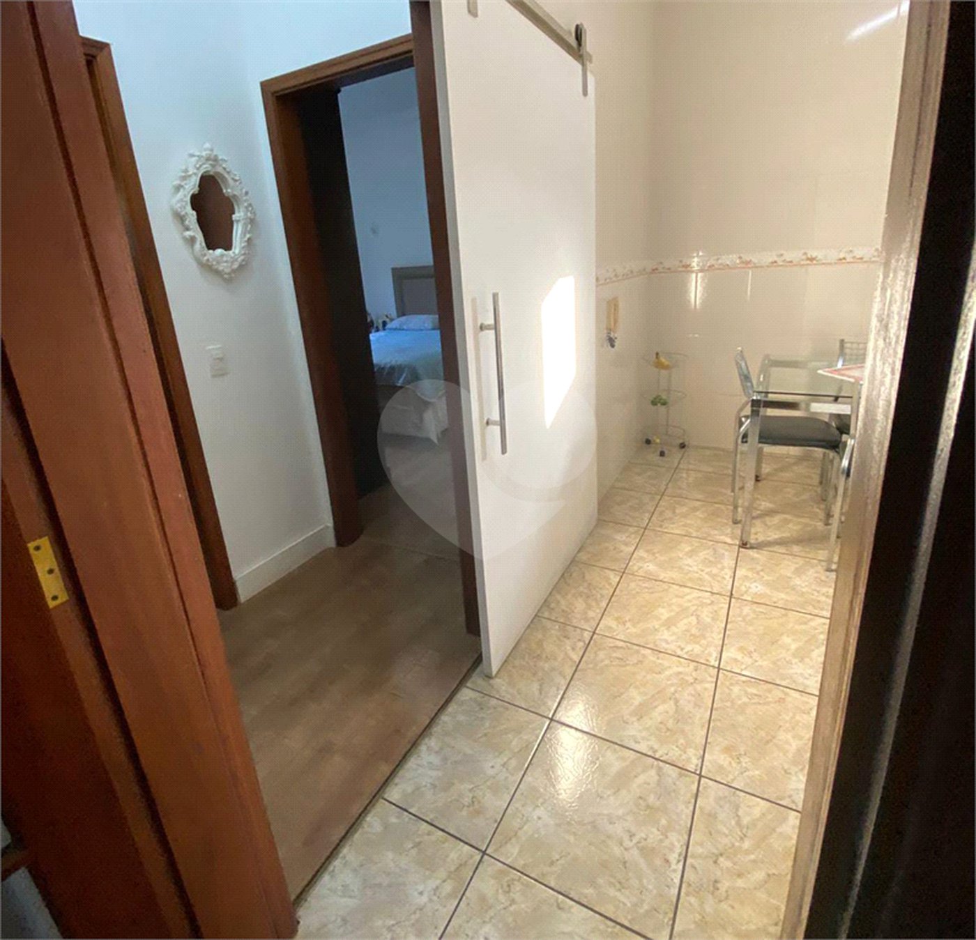 Casa à venda com 2 quartos, sendo 1 suíte, em Vila Visaltino Gomes, Itapetininga, SP