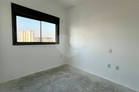 Apartamento à venda com 2 quartos em Moema, São Paulo, SP