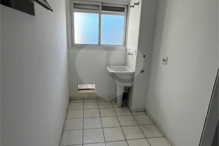 Apartamento à venda com 3 quartos, sendo 2 suítes, em Parque Reboucas, São Paulo, SP