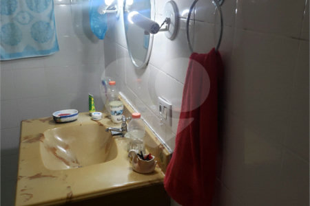 Casa à venda com 3 quartos, sendo 1 suíte, em Alto da Lapa, São Paulo, SP