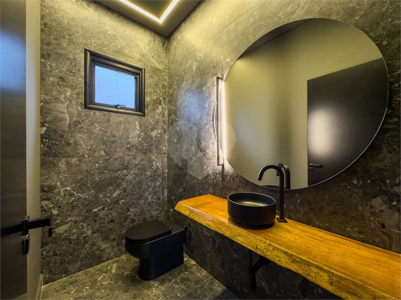 Casa à venda com 3 suítes no condomínio Residencial Helvétia Park, Indaiatuba - SP