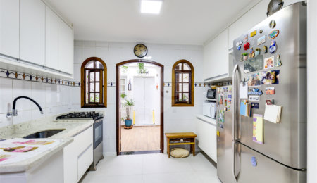 Casa à venda com 3 quartos, sendo 1 suíte,  no condomínio Village Bahamas, São Paulo - SP