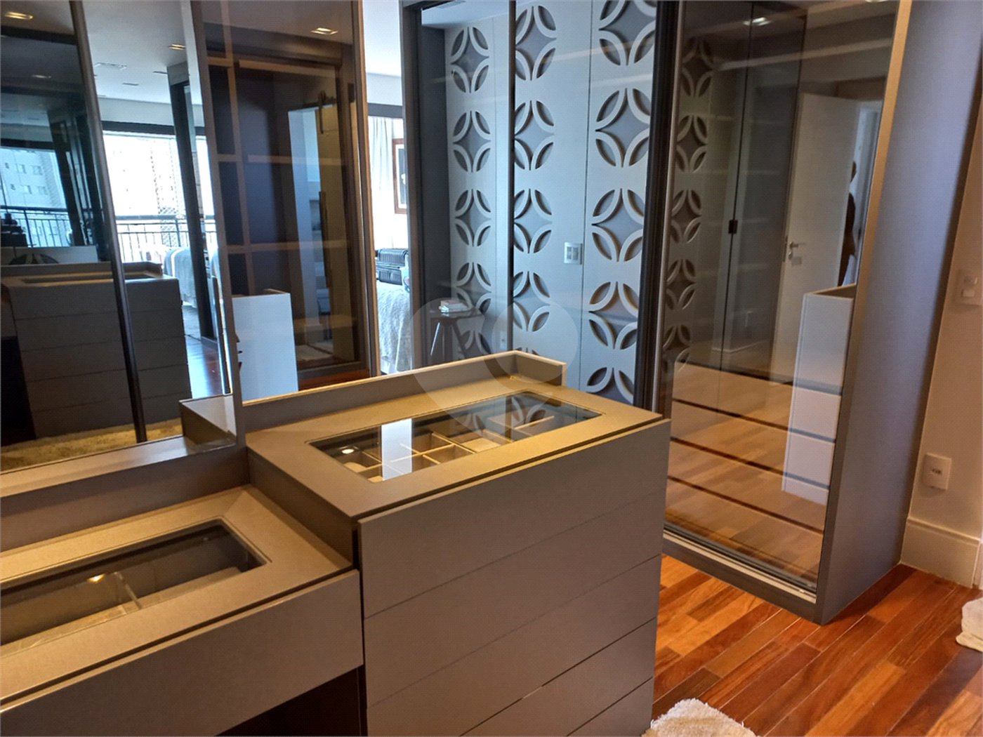 Apartamento à venda com 4 suítes em Santa Teresinha, São Paulo, SP