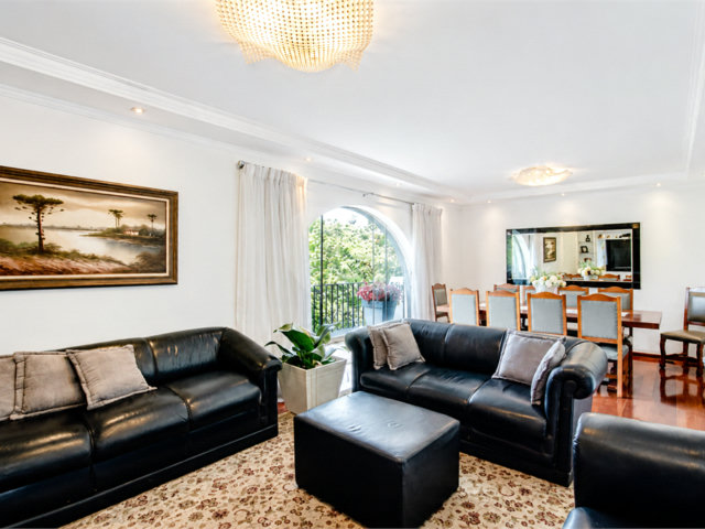 Apartamento à venda com 4 quartos, sendo 1 suíte,  em Granja Julieta, São Paulo, SP